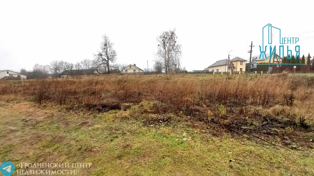 В мае с аукциона продадут три участка с фундаментом и два без для  строительства жилого дома