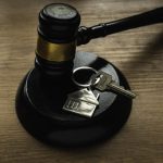 В Гродно на аукцион выставили половину четырехкомнатной квартиры