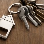 Сдаете квартиру «тунеядцу»? Что будет с коммуналкой